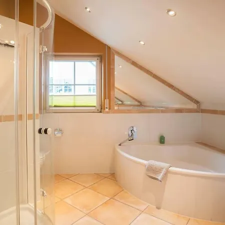 By Gruene Zur Post - 100 % Bio & Ceconi * Σάλτσμπουργκ