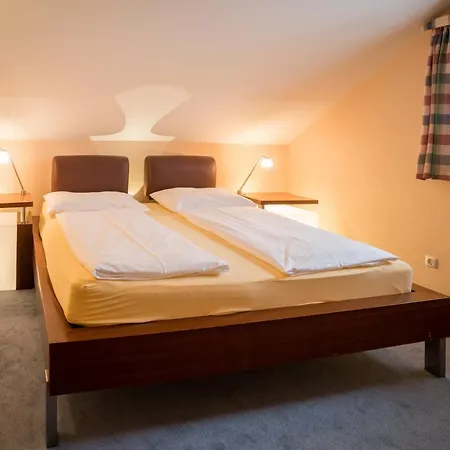 By Gruene Zur Post - 100 % Bio & Ceconi * Solnohrad