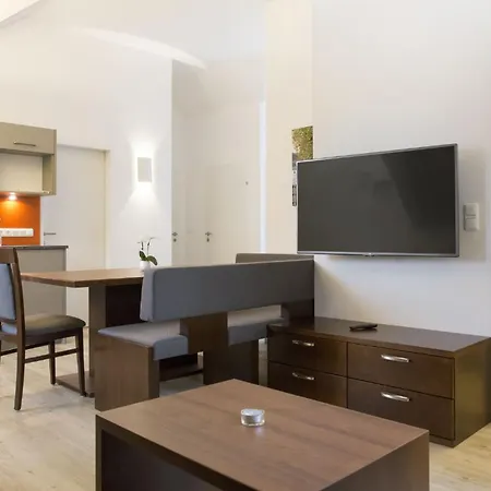 By Gruene Zur Post - 100 % Bio & Ceconi * Solnohrad