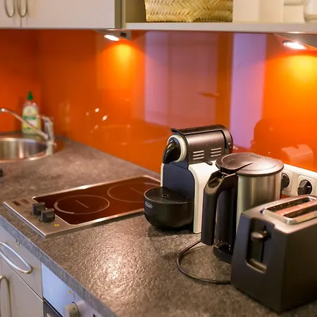 By Gruene Zur Post - 100 % Bio & Ceconi Apartment *