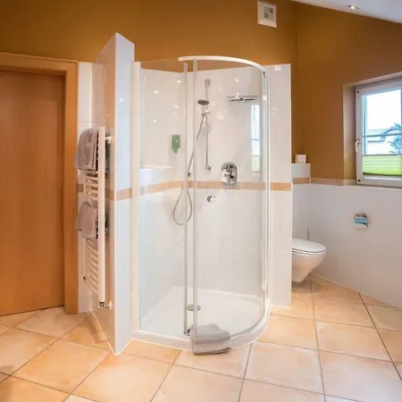 By Gruene Zur Post - 100 % Bio & Ceconi Apartmán Solnohrad