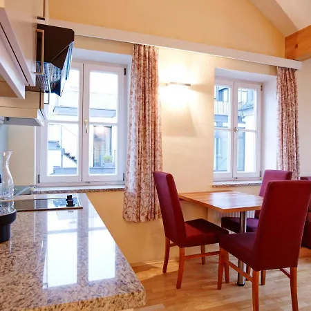 By Gruene Zur Post - 100 % Bio & Ceconi *