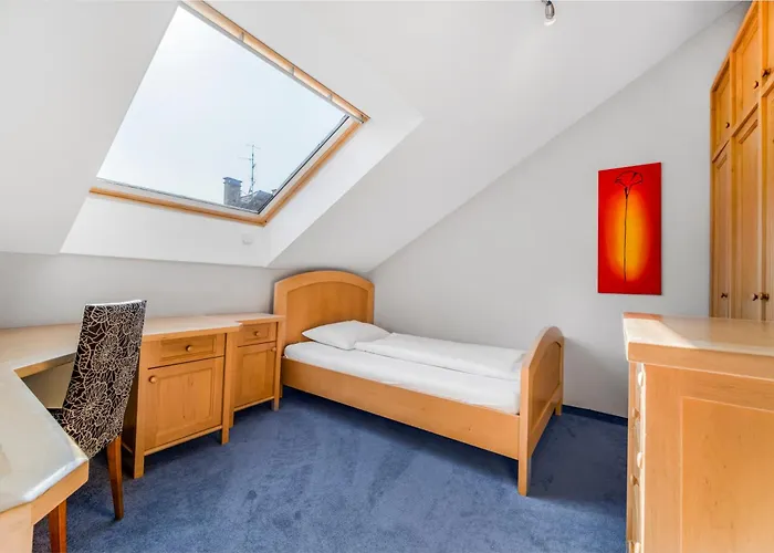 By Gruene Zur Post - 100 % Bio & Ceconi Lejlighed