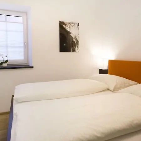 By Gruene Zur Post - 100 % Bio & Ceconi Salzburg